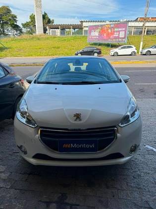 PEUGEOT 208 1.6 GRIFFE 16V FLEX 4P MANUAL PEUGEOT 208 1.6 GRIFFE 16V FLEX 4P MANUAL